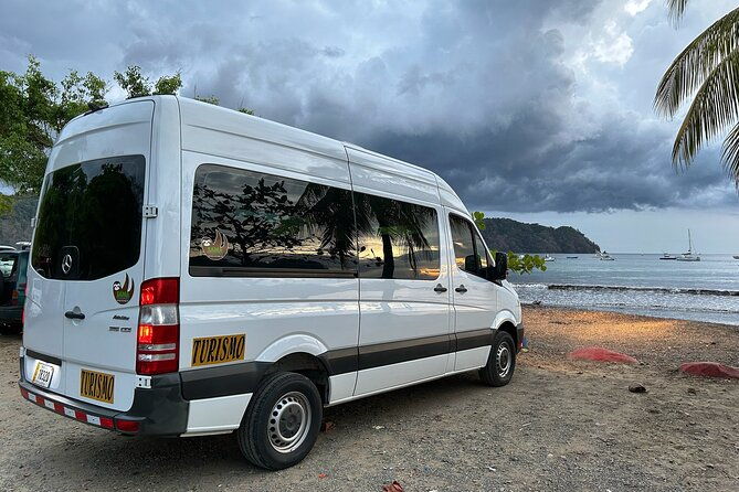 transfer-from-manuel-antonio-to-sjo-airport-and-surroundings