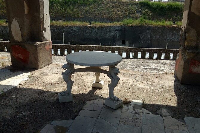 transfer-from-naples-area-to-sorrento-with-2hr-stop-in-pompeii