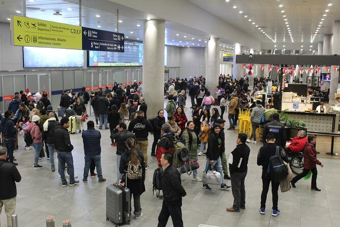 transportation-from-the-airport-to-the-city-of-santiago