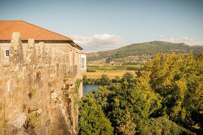 tuy-and-baiona-private-day-tour-from-vigo-shore-excursion
