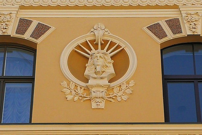 ultimate-art-nouveau-experience-in-riga-private-tour