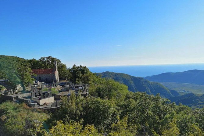 unique-lunch-experience-with-locals-in-high-hills-above-budva