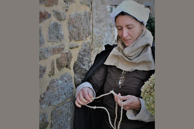 unusual-guided-tour-of-dinan-immersed-in-the-middle-ages