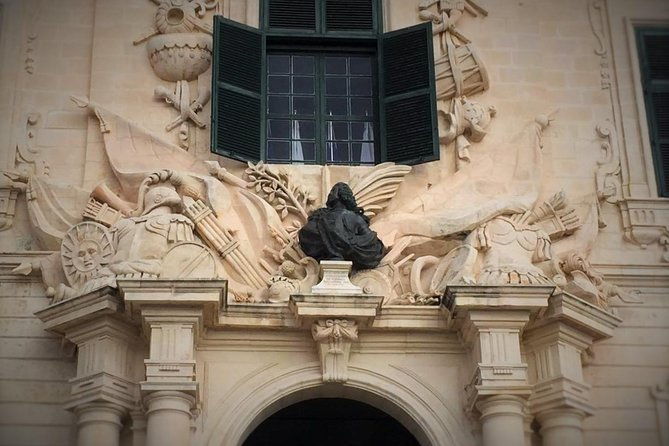 valletta-private-walking-tour-sins-in-the-city