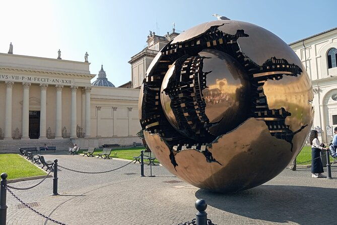 vatican-highlights-museums-sistine-chapel-tour-basilica-entrance