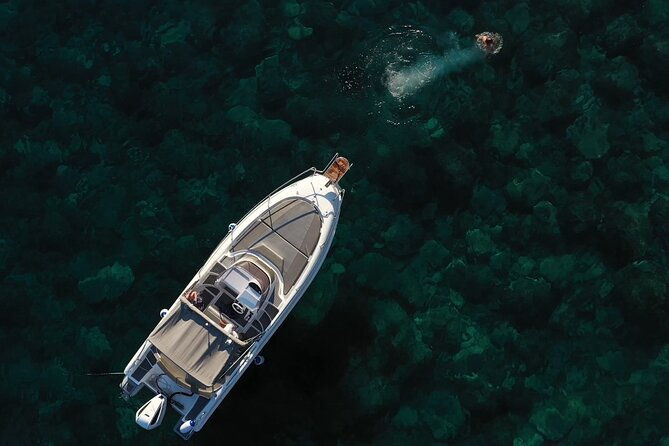 visit-of-the-bay-of-taormina-with-private-boat