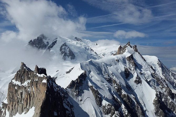 visit-the-aiguille-du-midi-in-chamonix-with-a-private-guide