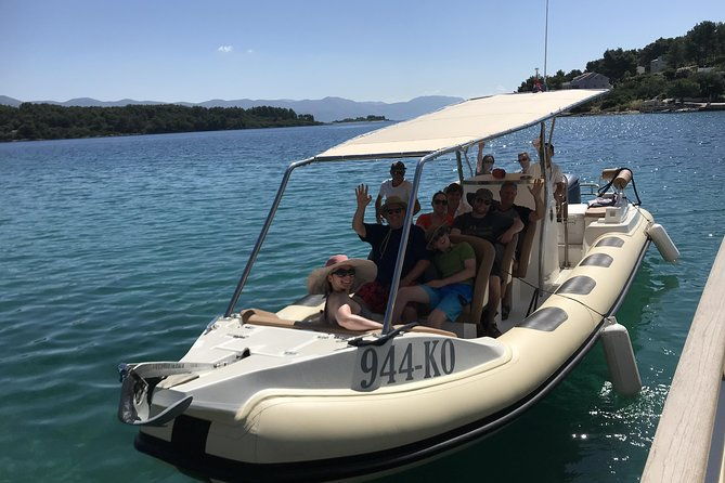 wake-boarding-and-tubing-adventure