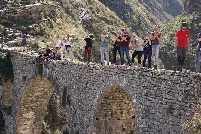 walking-tour-the-old-bazaar-cfake-dunavat-ali-pasha-bridge