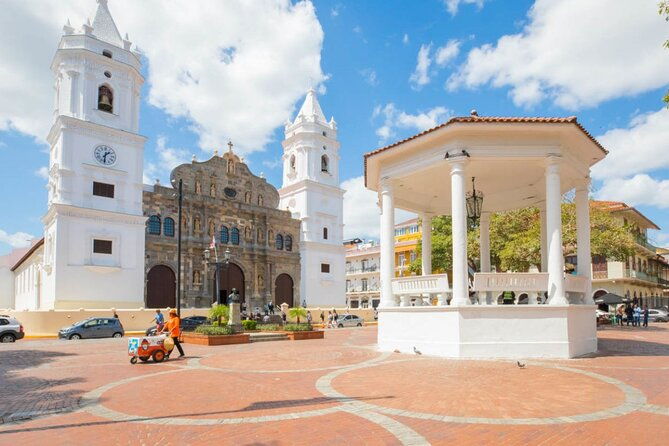 walking-tour-through-the-hidden-treasures-and-gems-of-casco-viejo