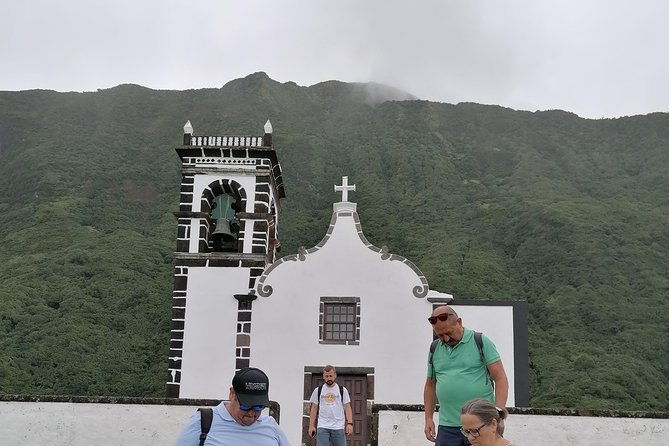 walking-trail-tour-faja-caldeira-santo-cristo