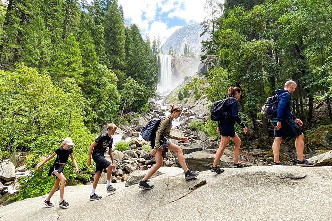 waterfalls-of-yosemite-customizable-private-tour-2