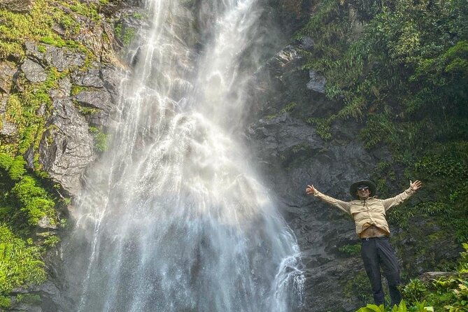 waterfalls-valley-near-medellin