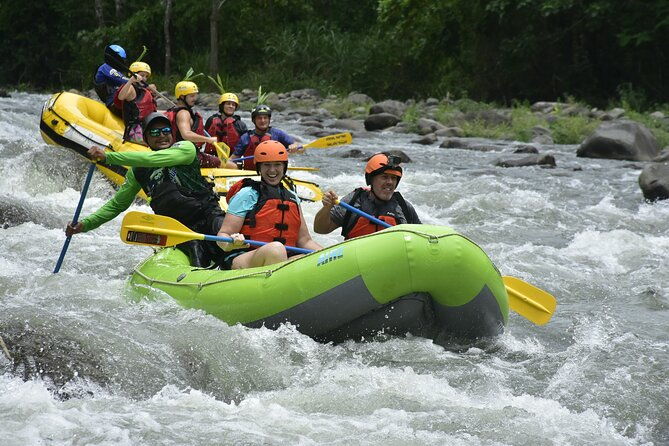 white-water-rafting-canyoning-combo-maquique-adventure