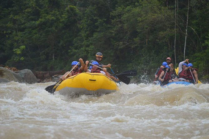white-water-rafting-half-day-naranjo-river-apr-15th-jan-10th