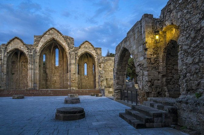 wine-and-medieval-history-private-tour-in-rhodes