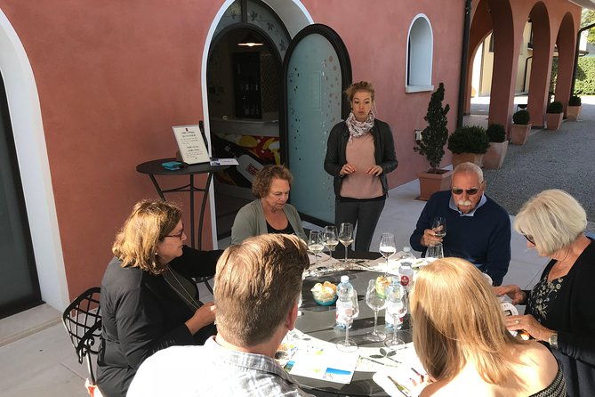 wine-tour-whit-wine-tasting-2