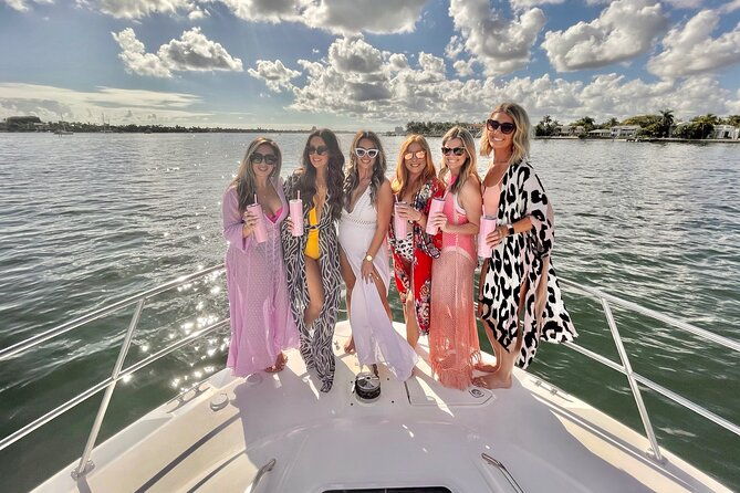 yacht-charter-in-palm-beach-with-crew-2