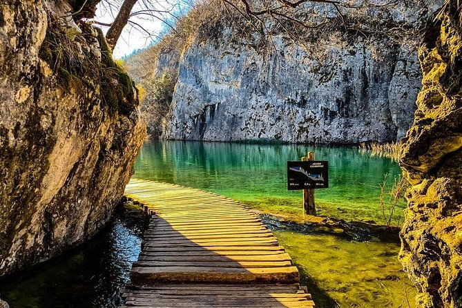 zagreb-to-split-via-plitvice-lakes-3-hours-stop-is-included