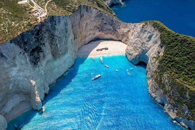 zante-cruise-to-blue-caves-shipwreck-beach-photo-stop