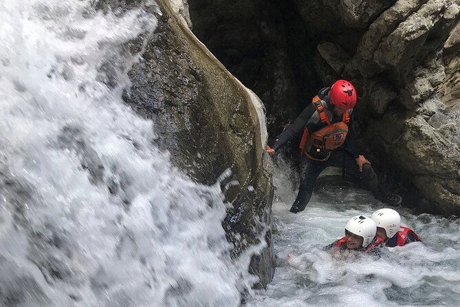 3-hour-guided-canyoning-in-the-cocciglia-gorges-2