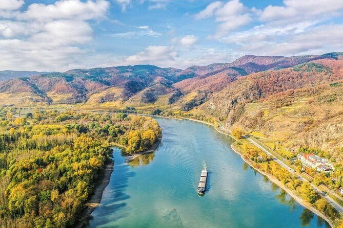 3-hour-private-hiking-tour-to-historic-places-around-spitz-in-wachau-valley-2