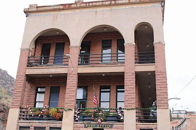 3-hour-tour-mountaintop-old-bisbee-open-pits-lowell