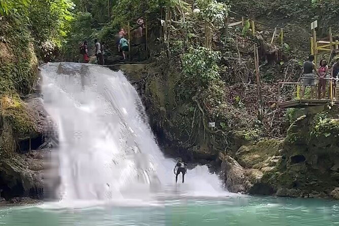 3-hours-blue-hole-private-tour