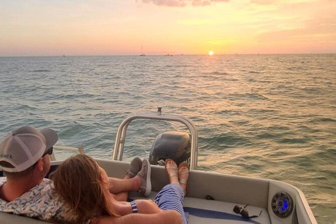3-hours-pontoon-private-boat-tour