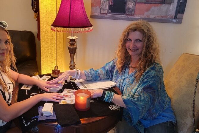 1-hour-private-tarot-reading-in-wilmington