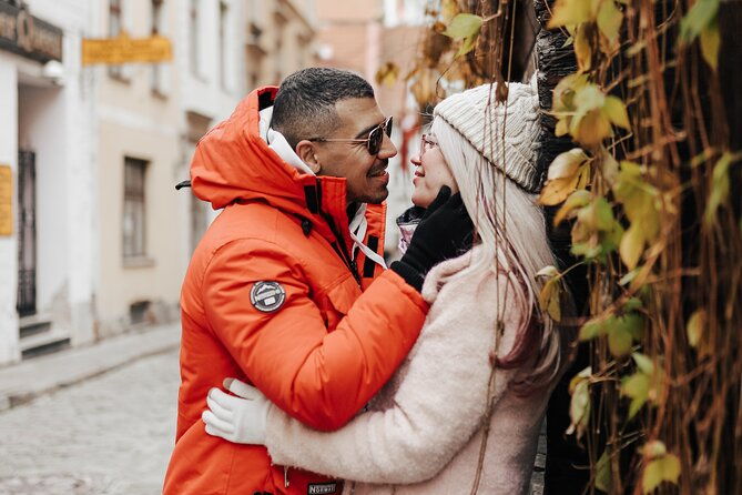 1h-private-photoshoot-in-old-town-of-riga