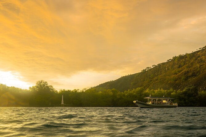 2-5-hour-super-raft-sunset-cruise