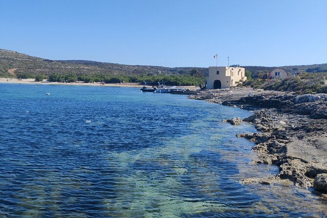 2-hour-private-boat-adventure-tour-of-comino-and-blue-lagoon