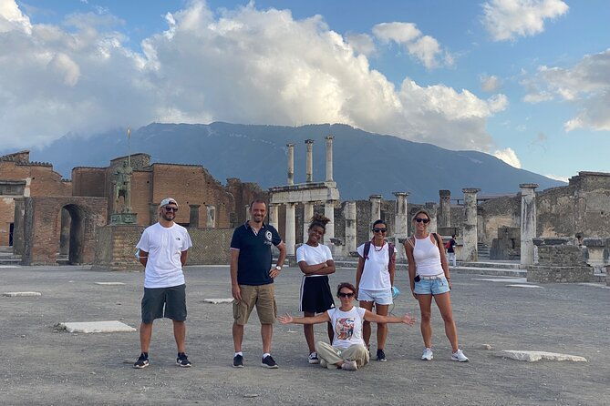 2-hours-pompeii-group-tour-with-archaeologist-guide-and-skip-the-line-2