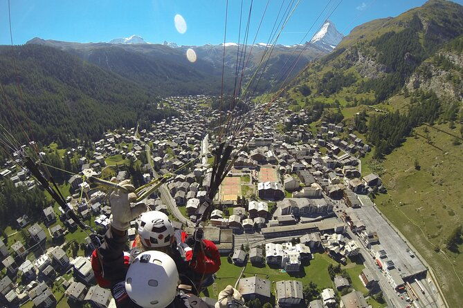 20-to-25-minute-tandem-paragliding-in-zermatt-and-matterhorn-view
