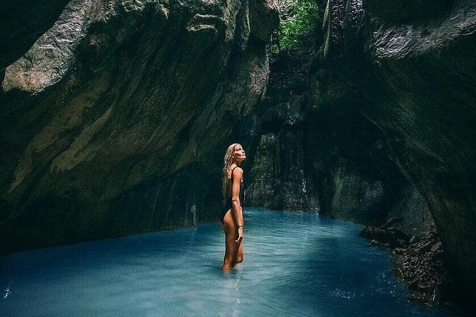 27-waterfalls-with-locals-expert-guides-from-damajagua-entrance