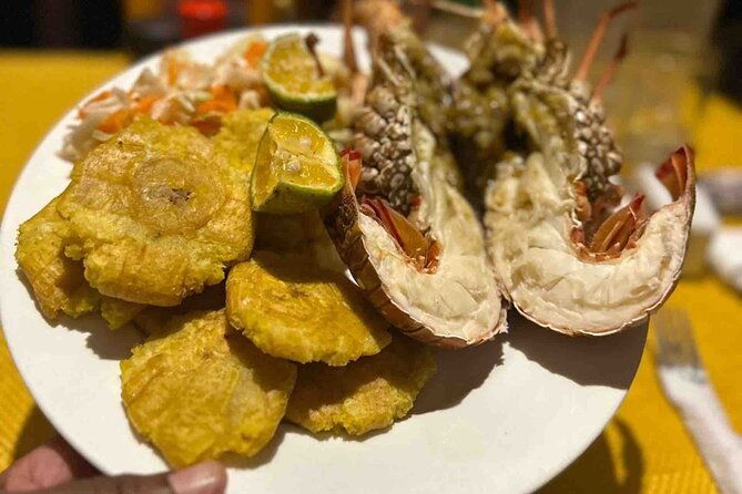 2d-1n-over-the-ocean-cabin-in-san-blas-includes-meals-and-tour