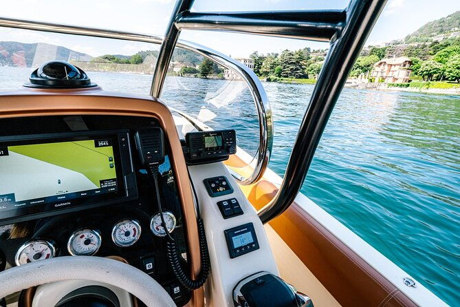 2h-private-cruise-on-lake-como-tender-yacht-invictus-5-pax