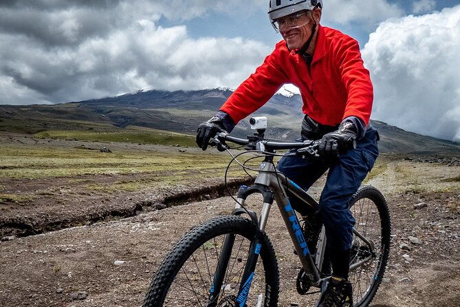3-day-bikehike-cotopaxi-quilotoa-chimborazo-the-heart-of-the-andes