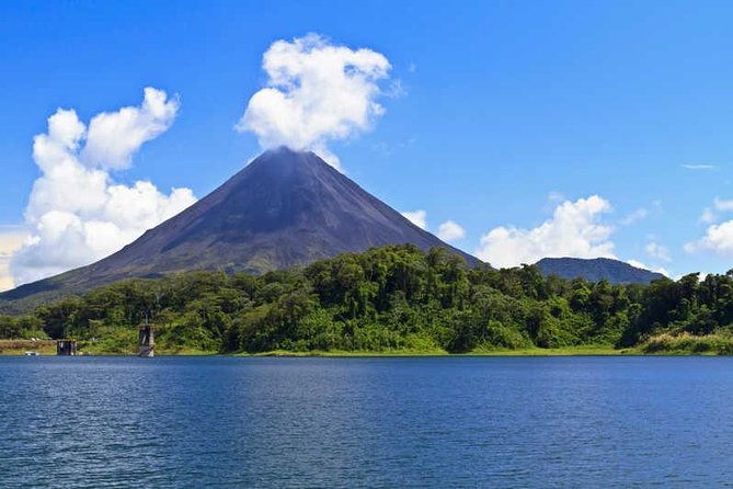 3-days-costa-rica-arenal-volcano-monteverde-manuel-antonio-from-san-jose