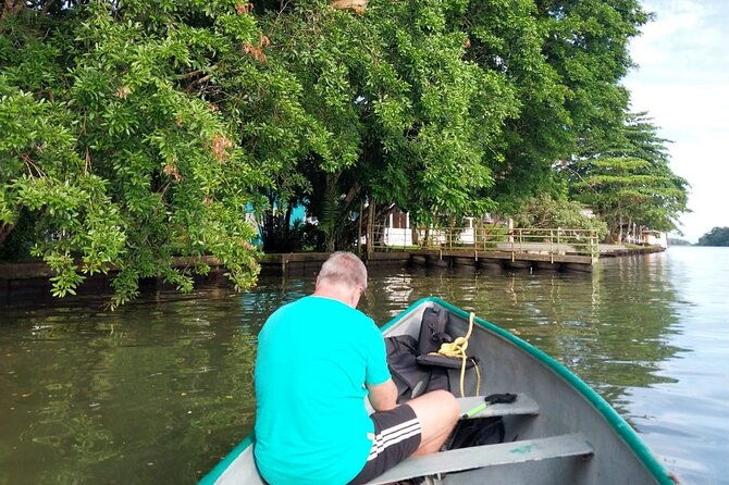 3-hour-canoe-tour-through-tortuguero-national-park