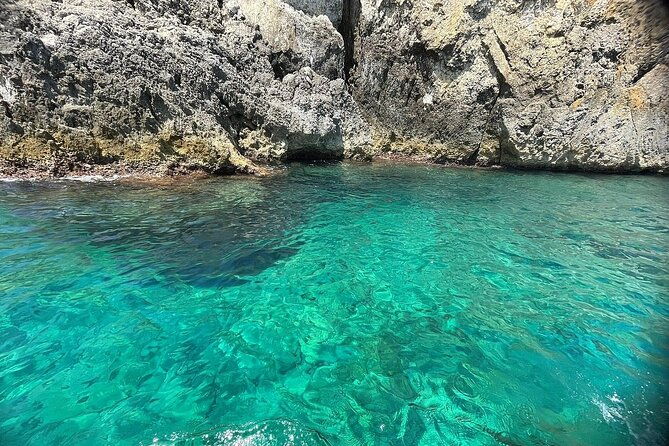 3-hours-private-boat-tour-of-the-island-of-ortigia-with-aperitif-2