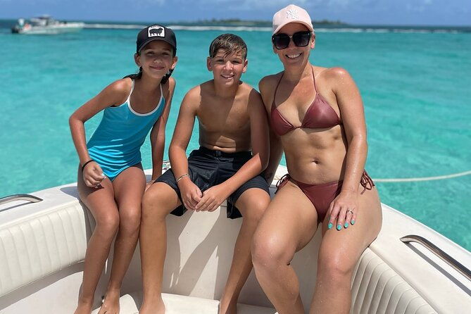 3-islands-boat-adventure-swimming-pigs-snorkeling-and-turtles