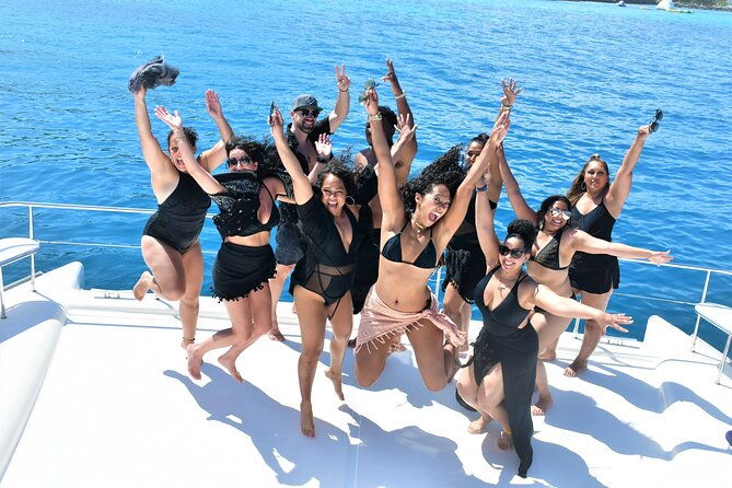 3hr-classic-yacht-experience-montego-bay