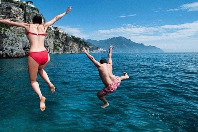 4-hour-boat-tour-to-discover-capri