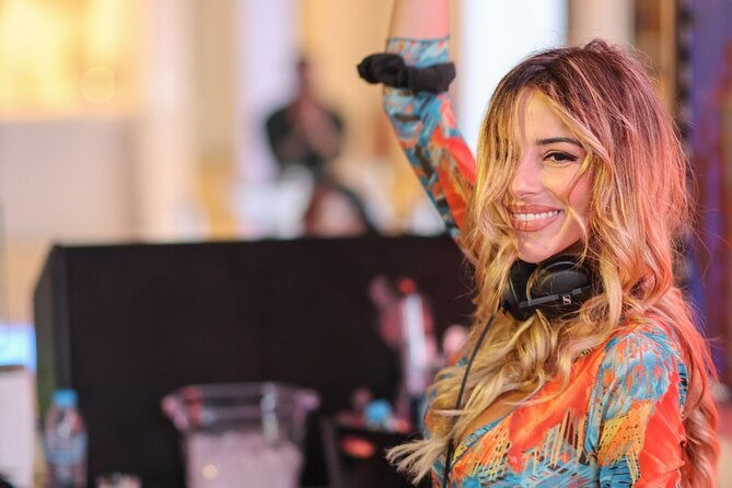 4-hour-day-party-at-beach-clubs-in-mykonos-2