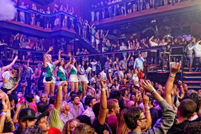4-hour-vip-coco-bongo-and-club-hopping-private-guided-tour