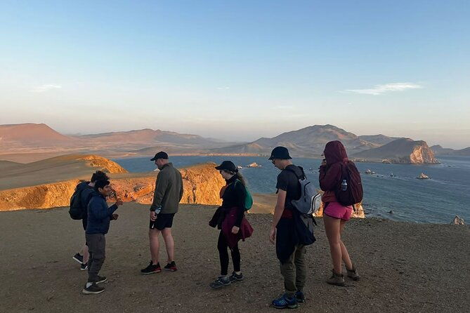 4-hrs-golden-shadows-trek-in-paracas-national-reserve