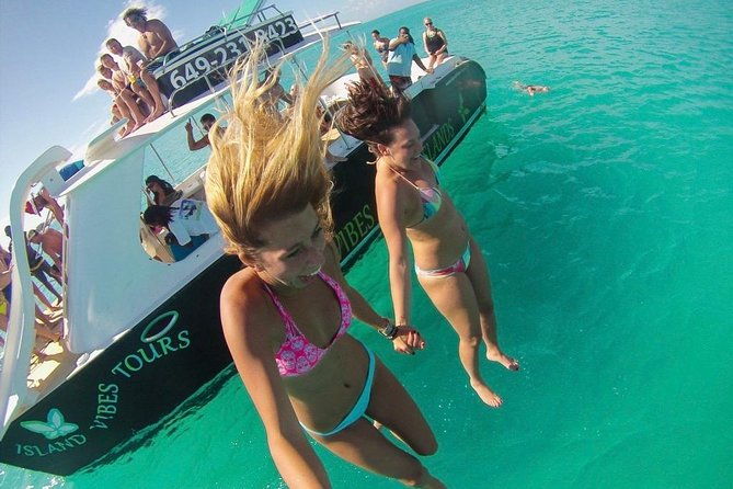 4hour-group-half-day-snorkeling-excursion-in-grace-bay