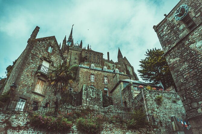 5-hour-private-tour-of-mt-st-michel-from-st-malo-with-pick-up-and-drop-off